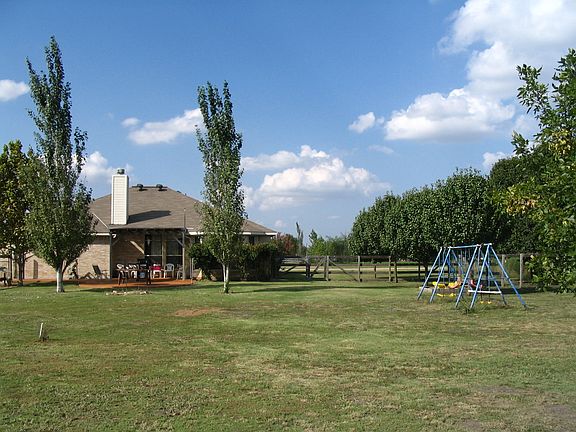 3rd image of 515 The Crossings Ct