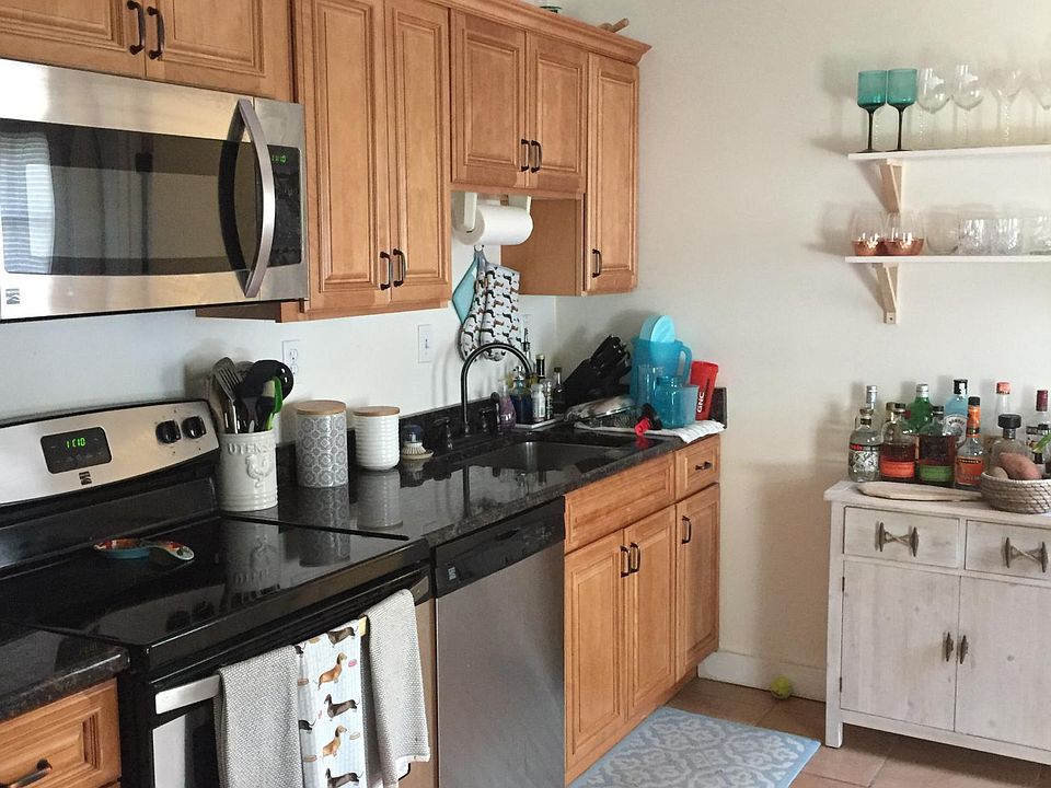 Remodeled Eat-In Kitchen