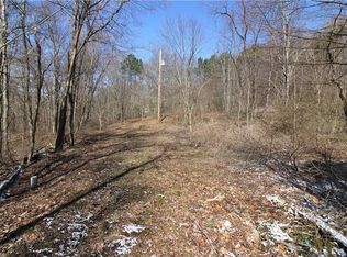 157 Sandy Dr, Clinton, PA 15026