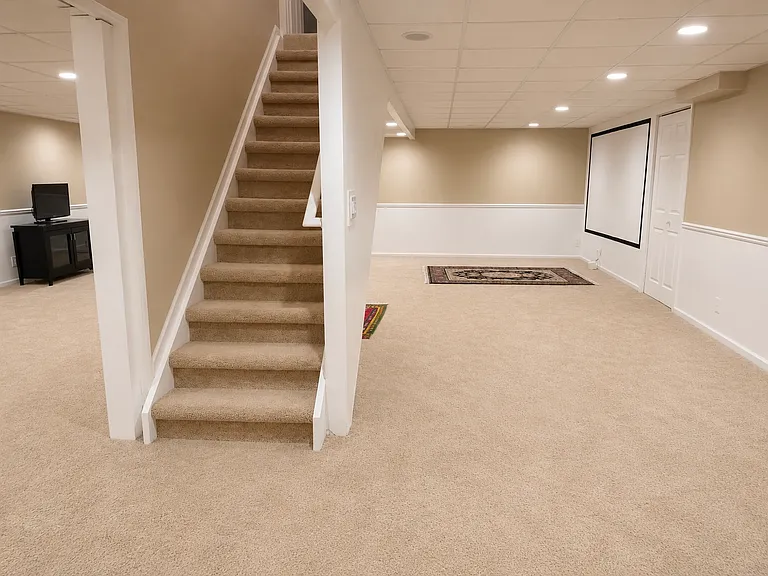 24299 Lynwood Dr — Photo 12