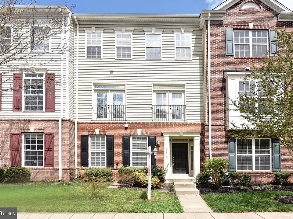 1st image of 15918 Greymill Manor Dr