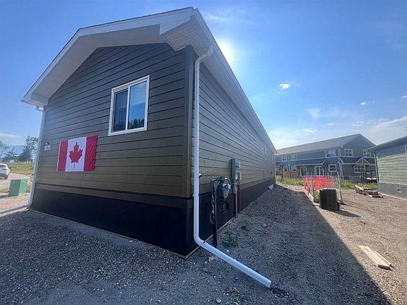 2nd image of 1035 N Lodgepole St