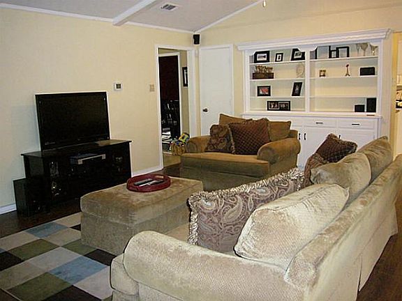4th image of 336 High Brook Dr