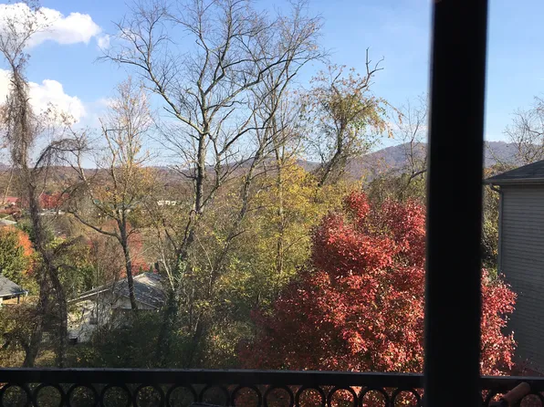 537 Appeldoorn Cir, Asheville, NC 28803