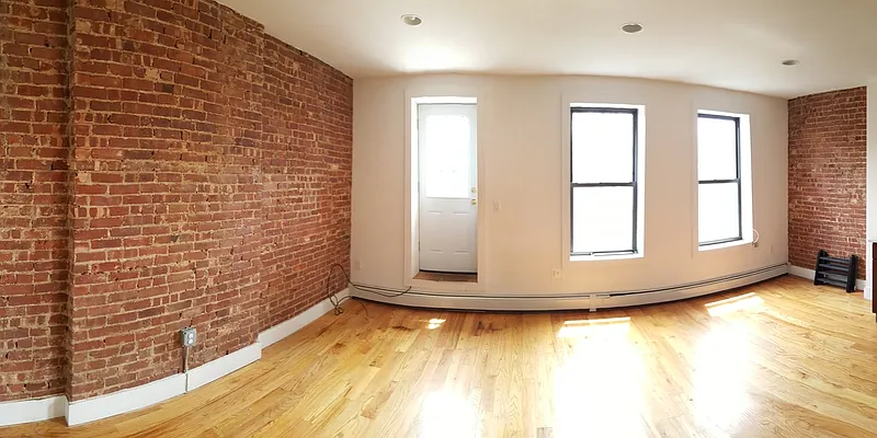 Rented by Makover Group Inc | media 21