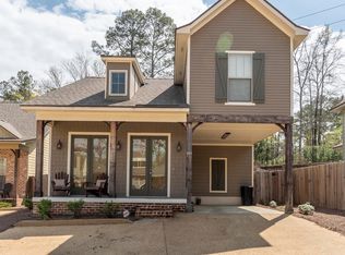 104 Cottage Ln, Starkville, MS 39759