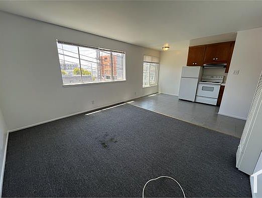 1st image of 1 Lowell St APT 4