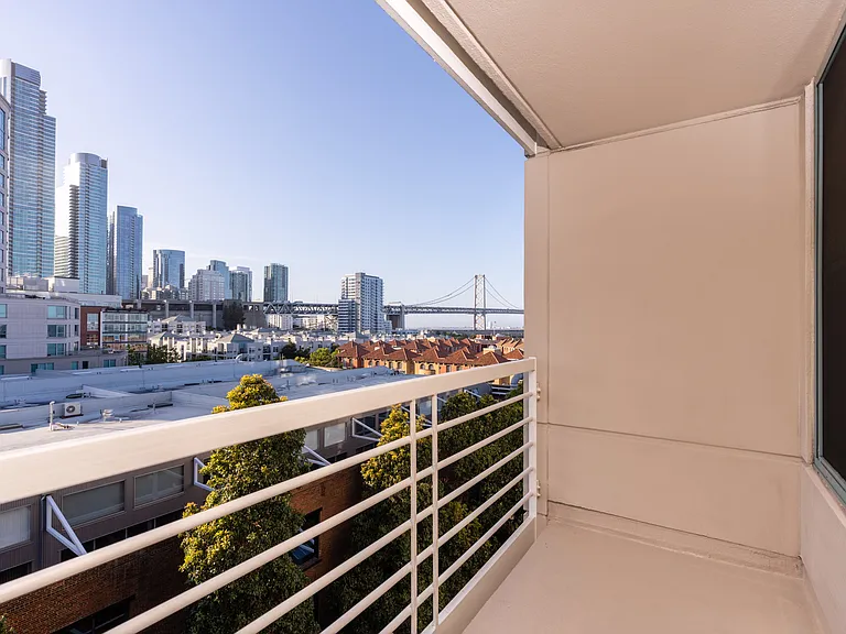 South Beach Marina Apartments — Photo 75