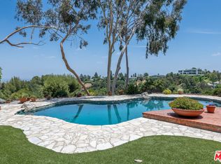16331 Tudor Dr, Encino, CA 91436