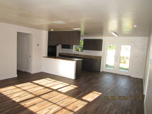 1st image of 1006 Continental Dr