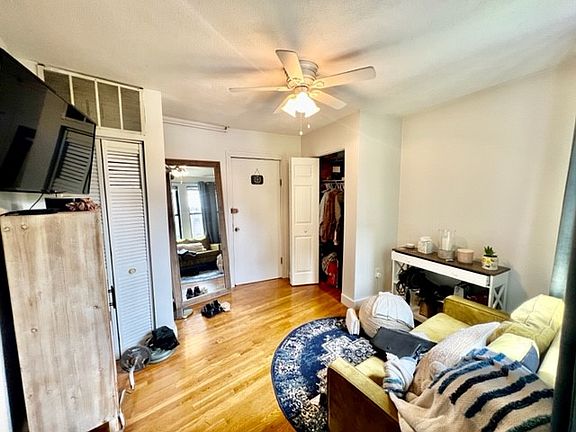 3rd image of 20 Stillman St APT 4F