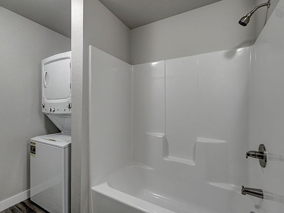 5th image of 4823 5th St #11274770