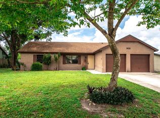 901 Lexington St NE, Palm Bay, FL 32907
