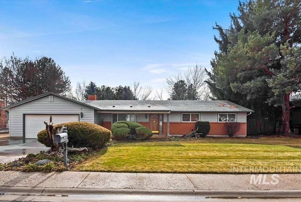 1st image of 10705 W Onondaga Dr