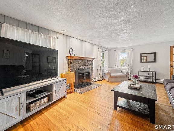 3rd image of 113 Marconi Avenue