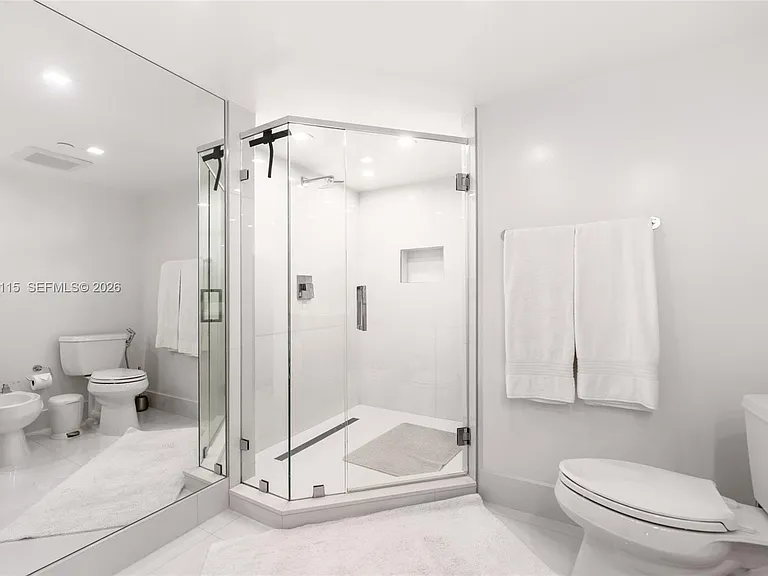 5757 Collins Ave #2207 — Photo 21