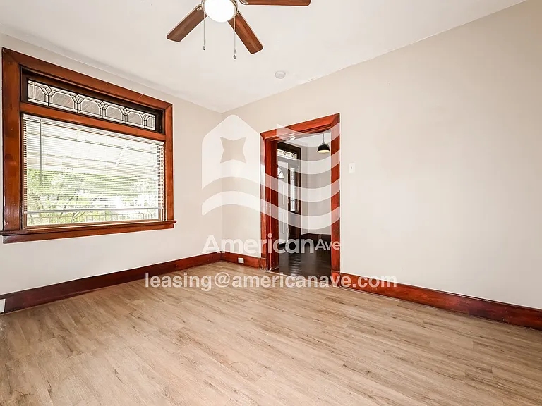 540329_007_main_bedroom_7.jpg