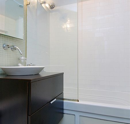 3rd image of 312 E 42nd St #704