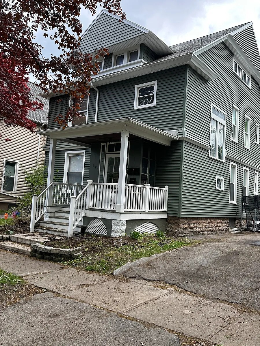 Building Photo - 22 Sumner Park #1