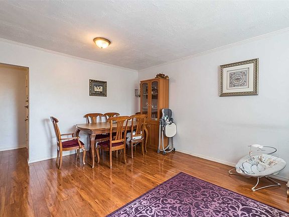 5th image of 7805 Park Dr E APT B