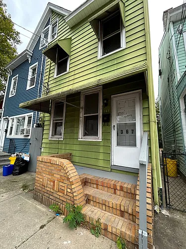 367 Hewitt St Photo 1