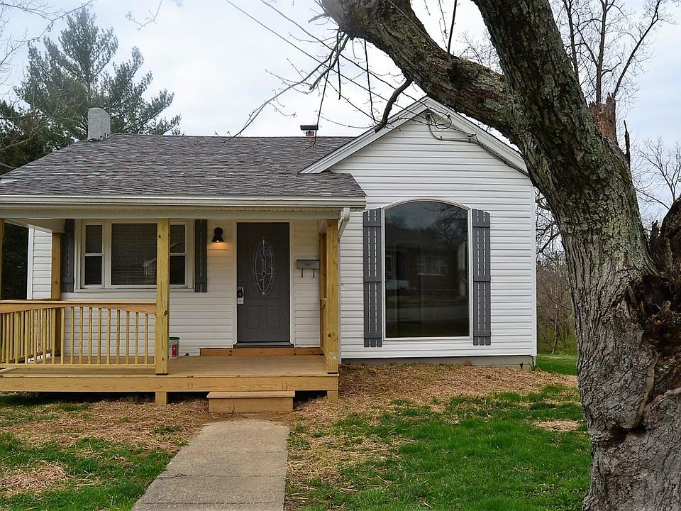 1st image of 16 Thatcher Ave