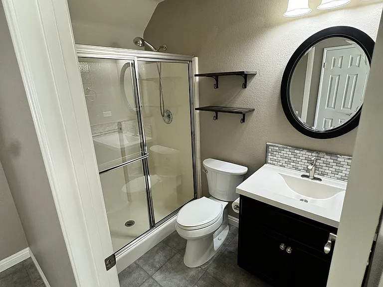 downstairs bathroom (full bath #2)