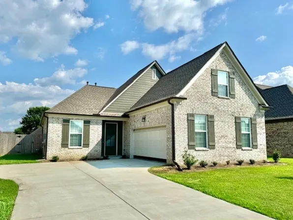5560 Lakeside Cir W, Walls, MS 38680