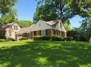 5417 Falmouth Rd, Fairway, KS 66205