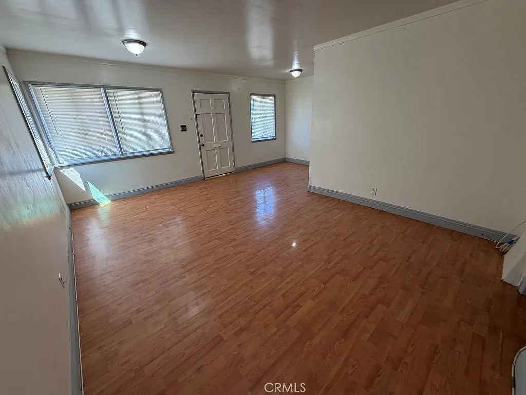 3 bed, 1.5 bath, 1086 sqft, $3,500 — Photo 4