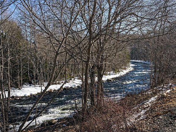 2nd image of 79 Shingle Mill Rd