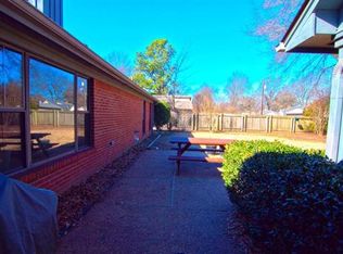 901 Stratford Dr, West Memphis, AR 72301
