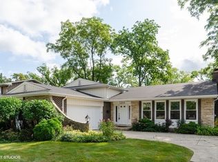 1225 Deere Park Ln, Deerfield, IL
