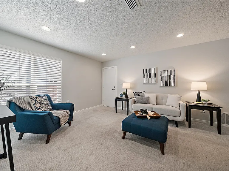 2365 E Geddes Ave #I22 — Photo 3