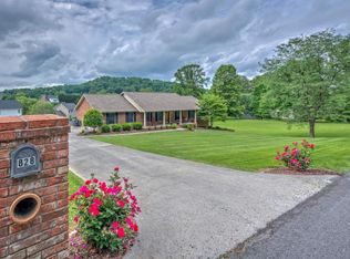 828 Sumpter Rd, Kingsport, TN 37663