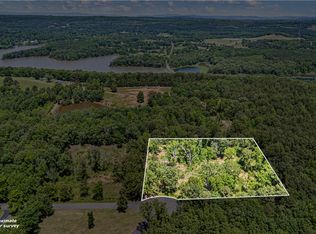 14 Galaxy Ln, London, AR 72847