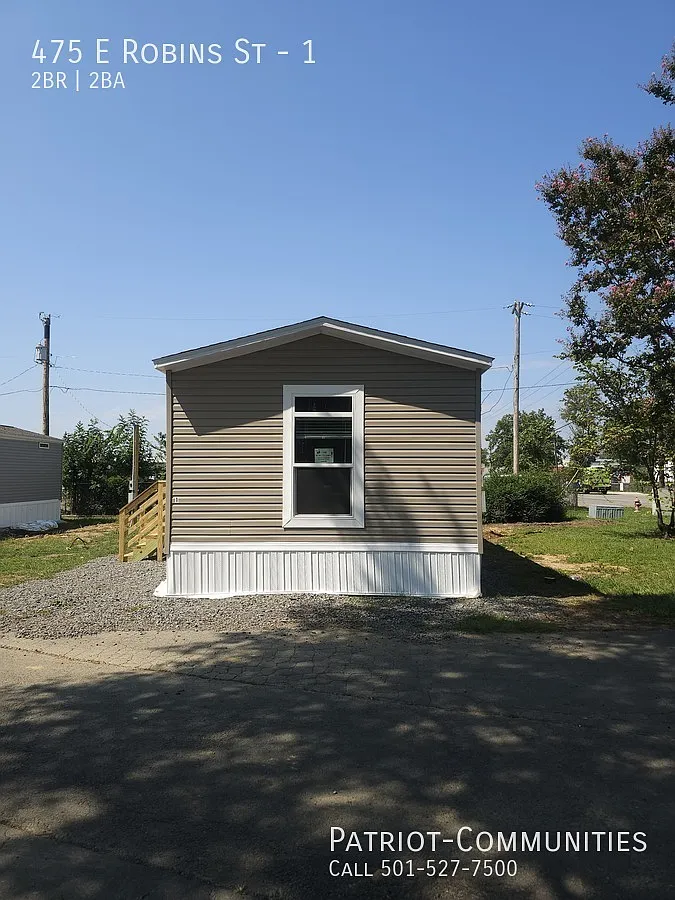 Building Photo - 475 E Robins St #1