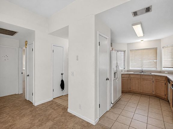 4th image of 5300 Edenbourgh Ln