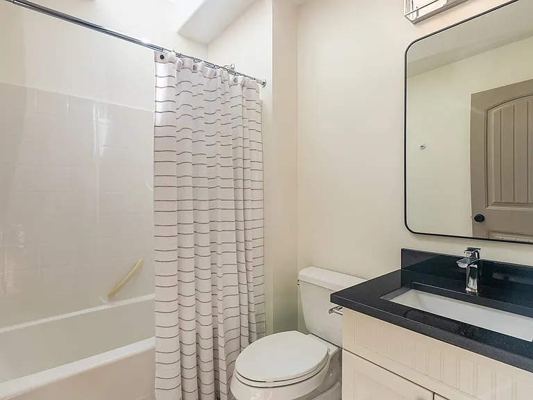 1007 Brookings Pl — Photo 21