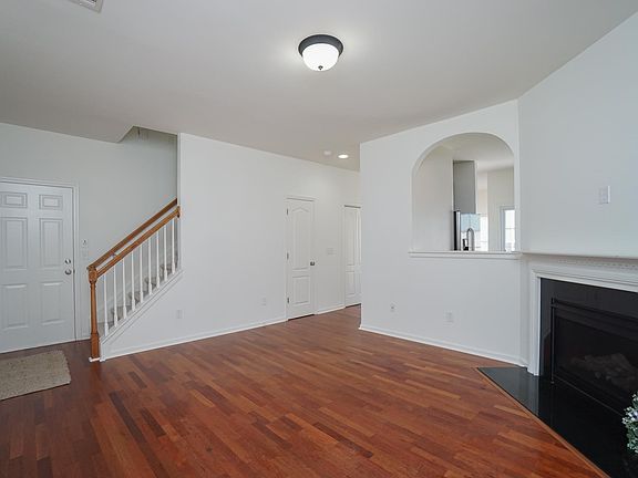 4th image of 230 Cedar Crossing Ln