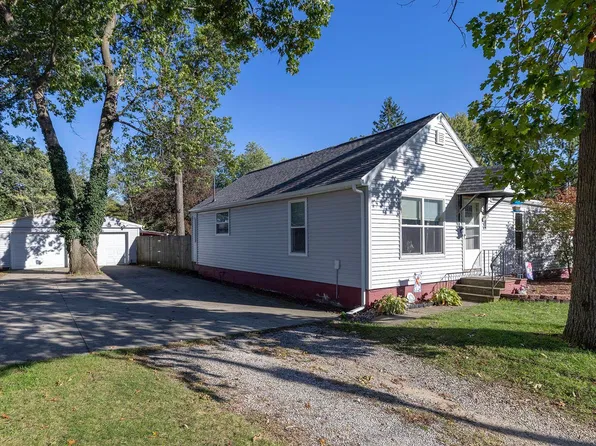 56578 Eastvue Dr, Osceola, IN 46561