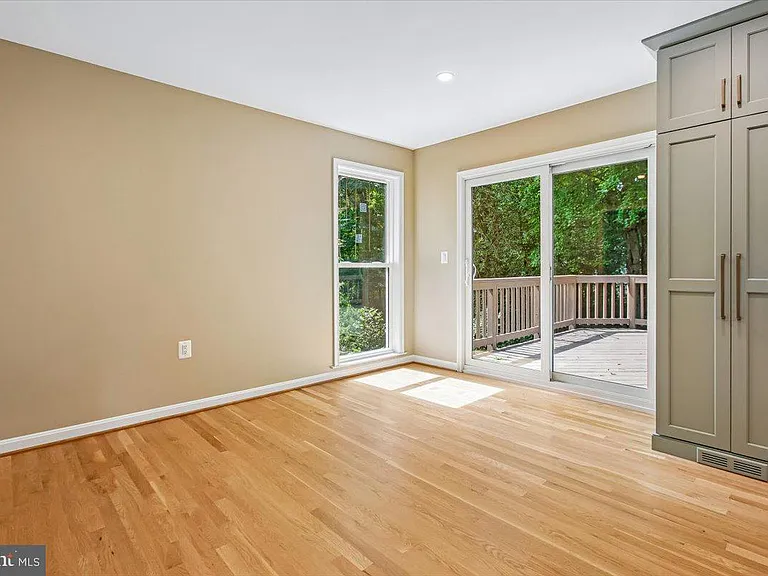 1710 Chesterford Way — Photo 10