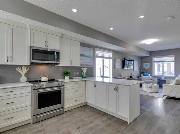 510 Nolanlake Vlg NW, Calgary, AB T3R 0Z7