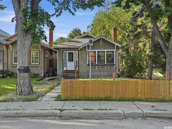 3300 Victoria AVENUE, Regina, SK S4T 1L6