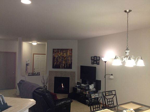 4th image of 1333 52nd St NE