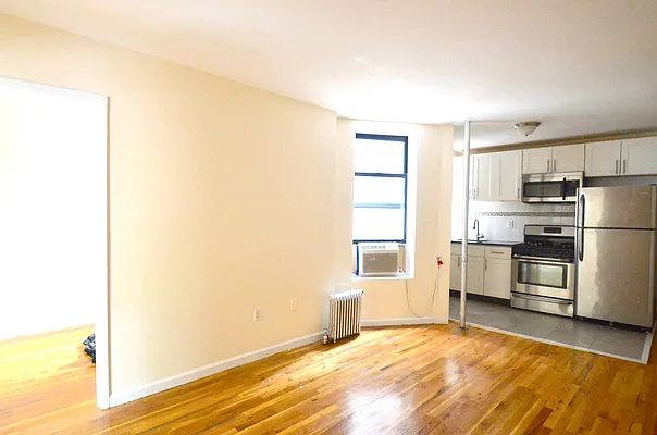 Rented by CITY SKYLINE REALTY INC | media 11