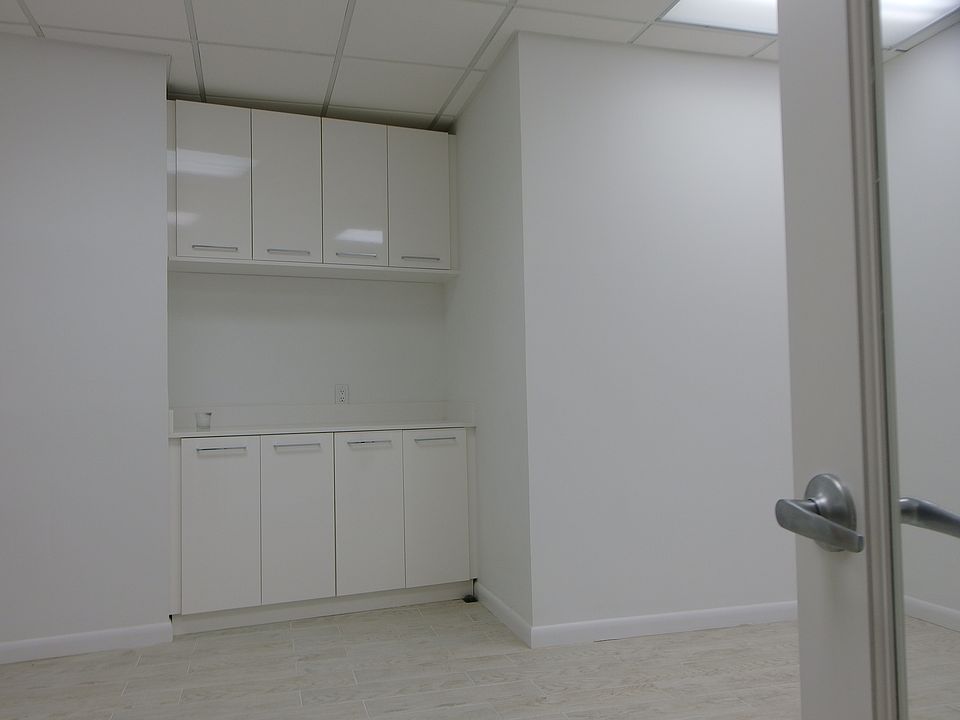 2nd image of 3800 S Ocean Dr Suite 214