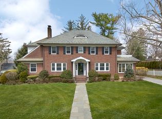 180 Forest Ave, New Rochelle, NY 10804