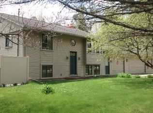 2464 E Cody Estey Rd, Pinconning, MI 48650