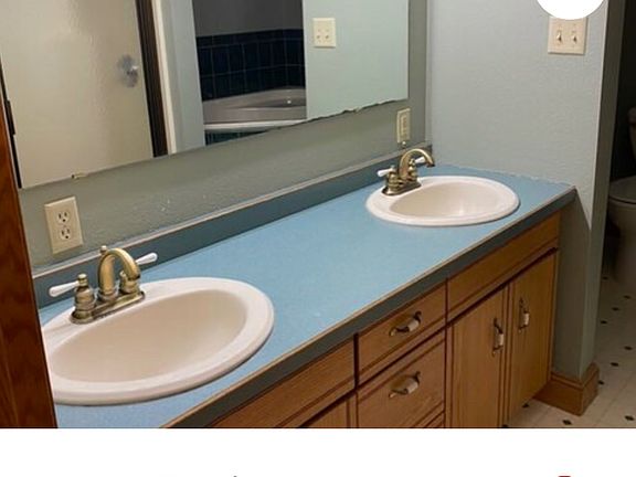 4th image of 105 2nd Ave NE APT 214